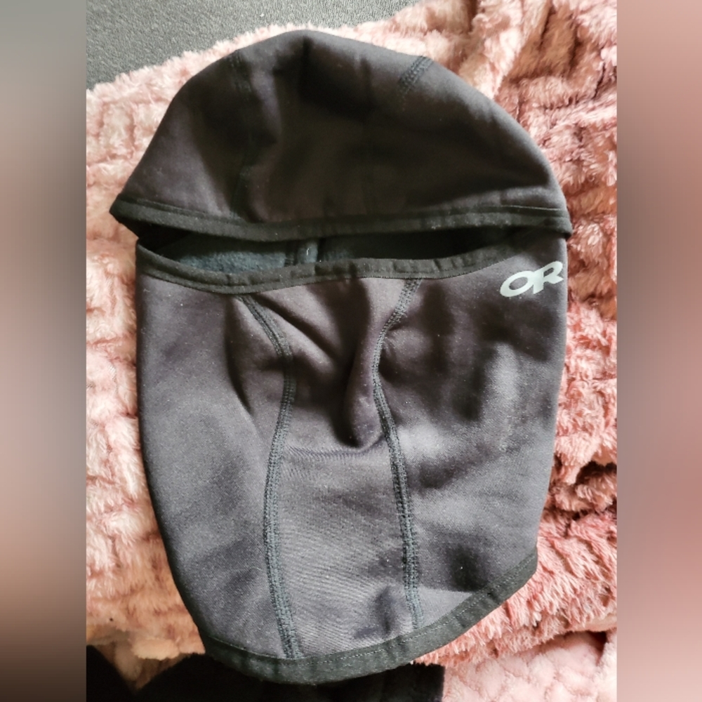 EUC Balaclava Black size 0-3Y XS/S